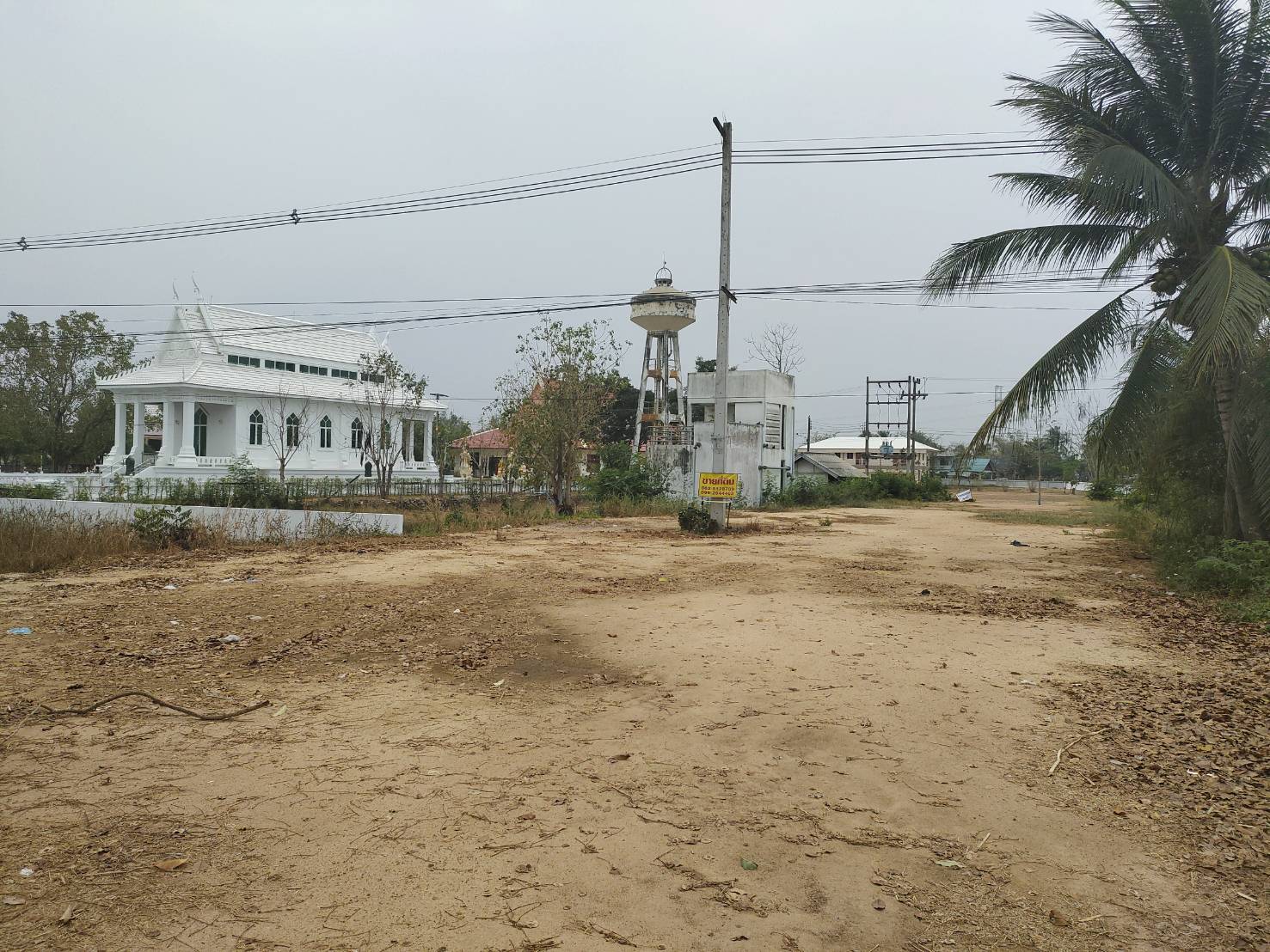 ขายที่ดินเปล่า ทำเลดี ติดถนน​ อำเภอวชิรบารมี จังหวัดพิจิตร 