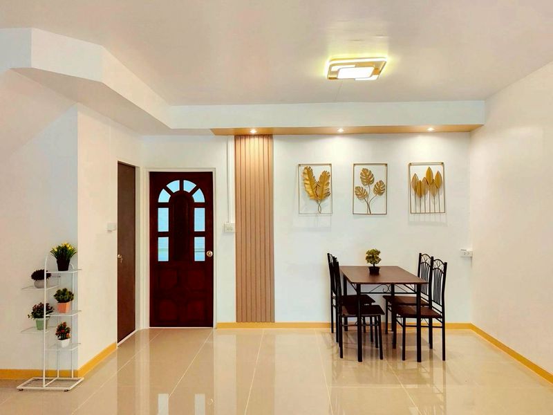 บ้าน3ห้องนอน รีโนเวทพร้อมอยู่ มีระเบียงเทอเรส 