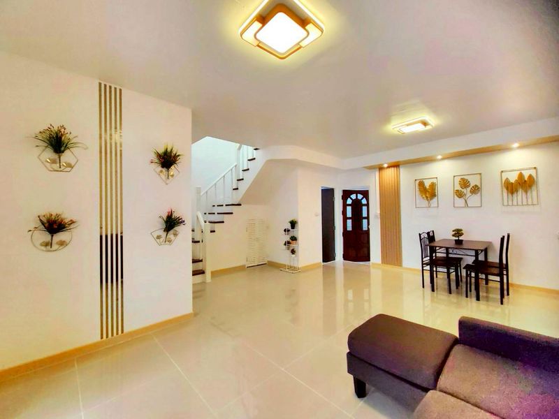 บ้าน3ห้องนอน รีโนเวทพร้อมอยู่ มีระเบียงเทอเรส 