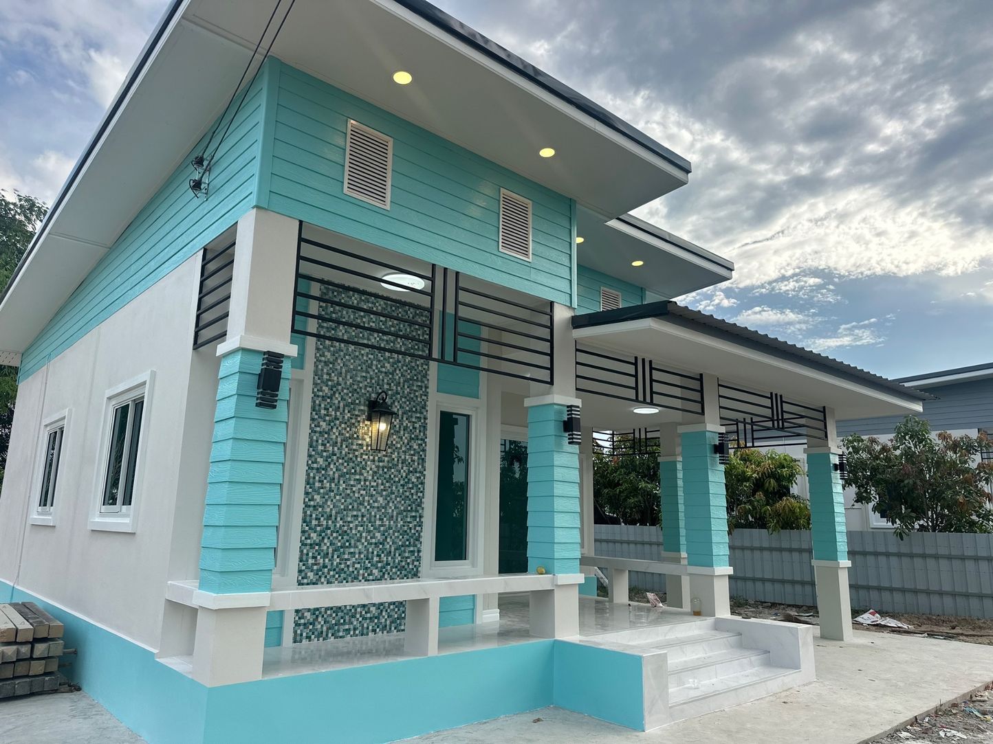 ขายด่วนบ้านทำเลดี ราคาถูกมากๆ ปกติ 2450000 เหลือ 1900000 เท่านั้น