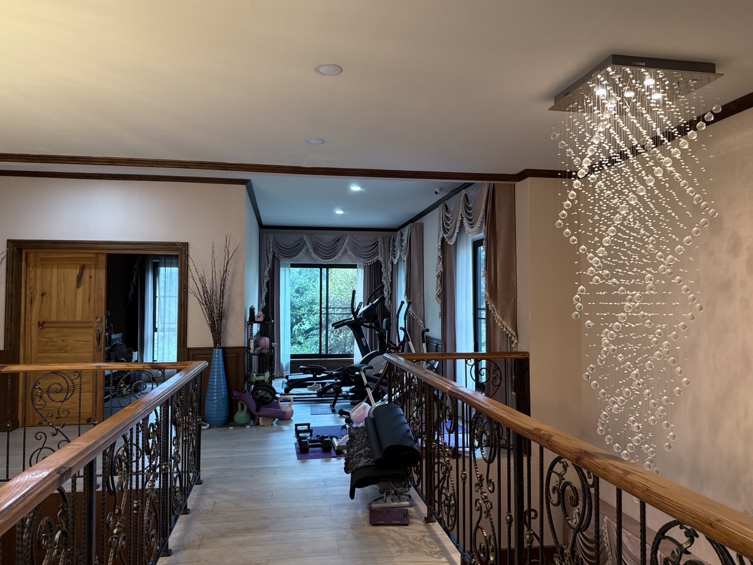 ขายบ้านพูลวิลล่าหรู หลังใหญ่ริมสายน้ำ – หมู่บ้านฟลอร่าวิลล์ ดอยสะเก็ด จ.เชียงใหม่