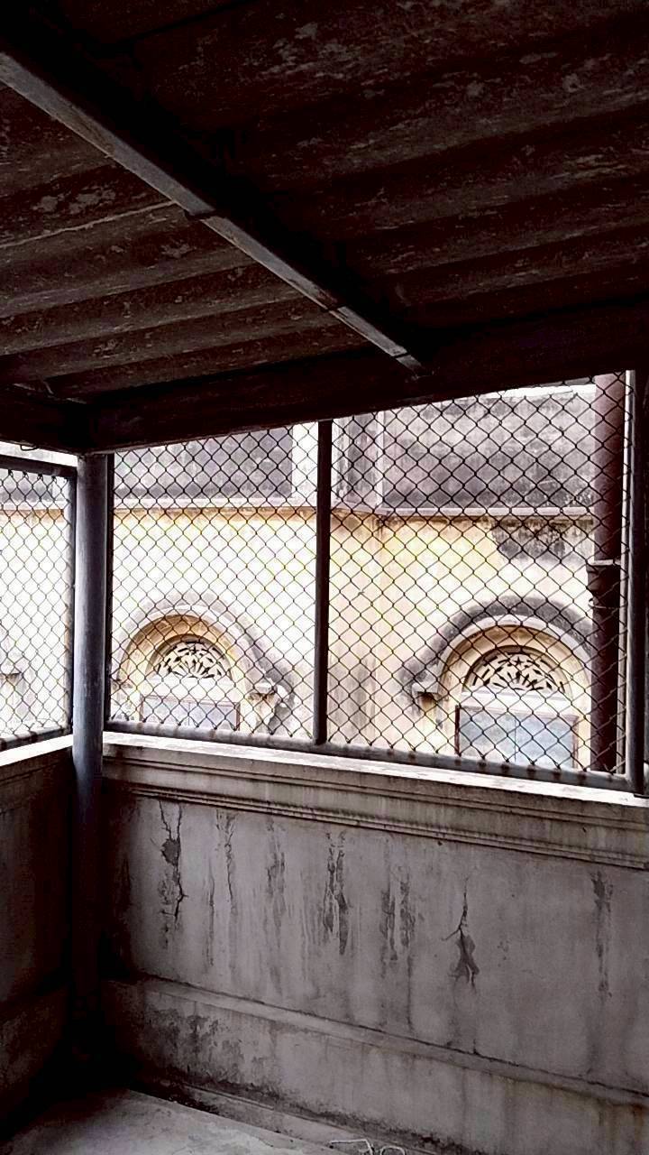 ขายตึกแถว 2 คูหาทรงวาด ติดโรงเรียนเผยอิง ราคาดีมากติดต่อผึ้งรัตติ 061-9419-639