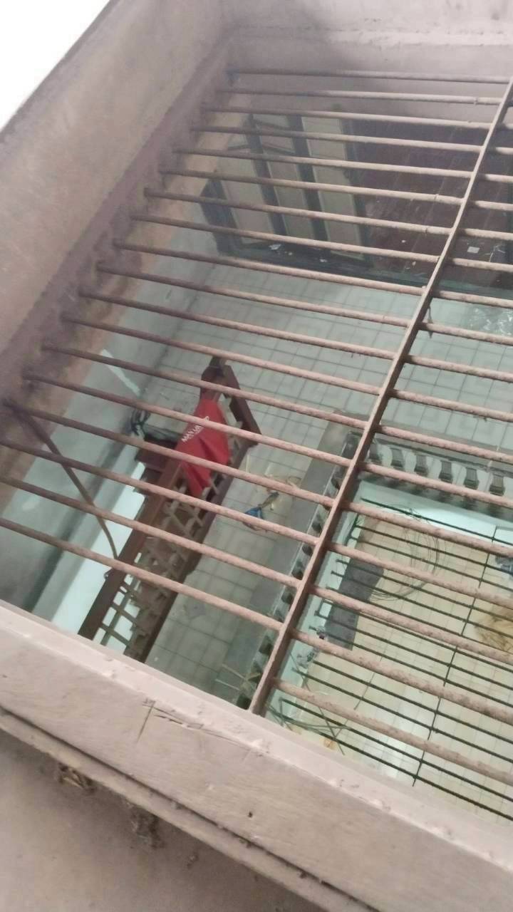 ขายตึกแถว 2 คูหาทรงวาด ติดโรงเรียนเผยอิง ราคาดีมากติดต่อผึ้งรัตติ 061-9419-639