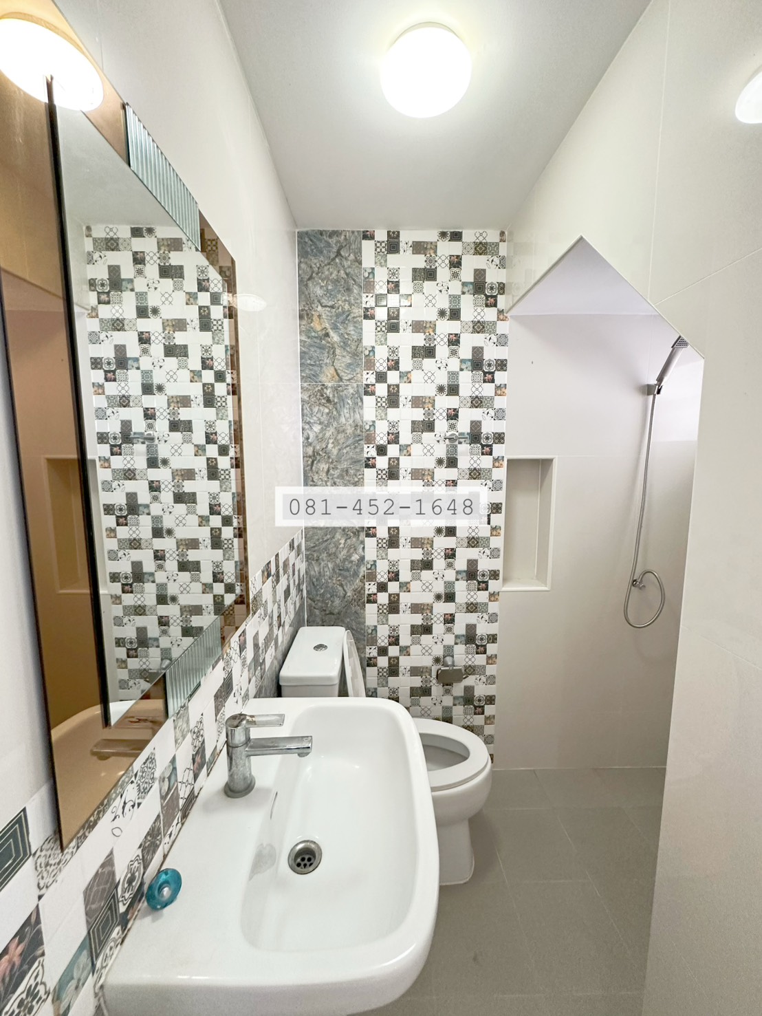 ขายทาวน์โฮม 2 ชั้น สไตล์อังกฤษ โครงการโกลเด้น ทาวน์ เฉลิมพระเกียรติ-สวนหลวง ทำเลทองเดินทางสะดวกสบาย 