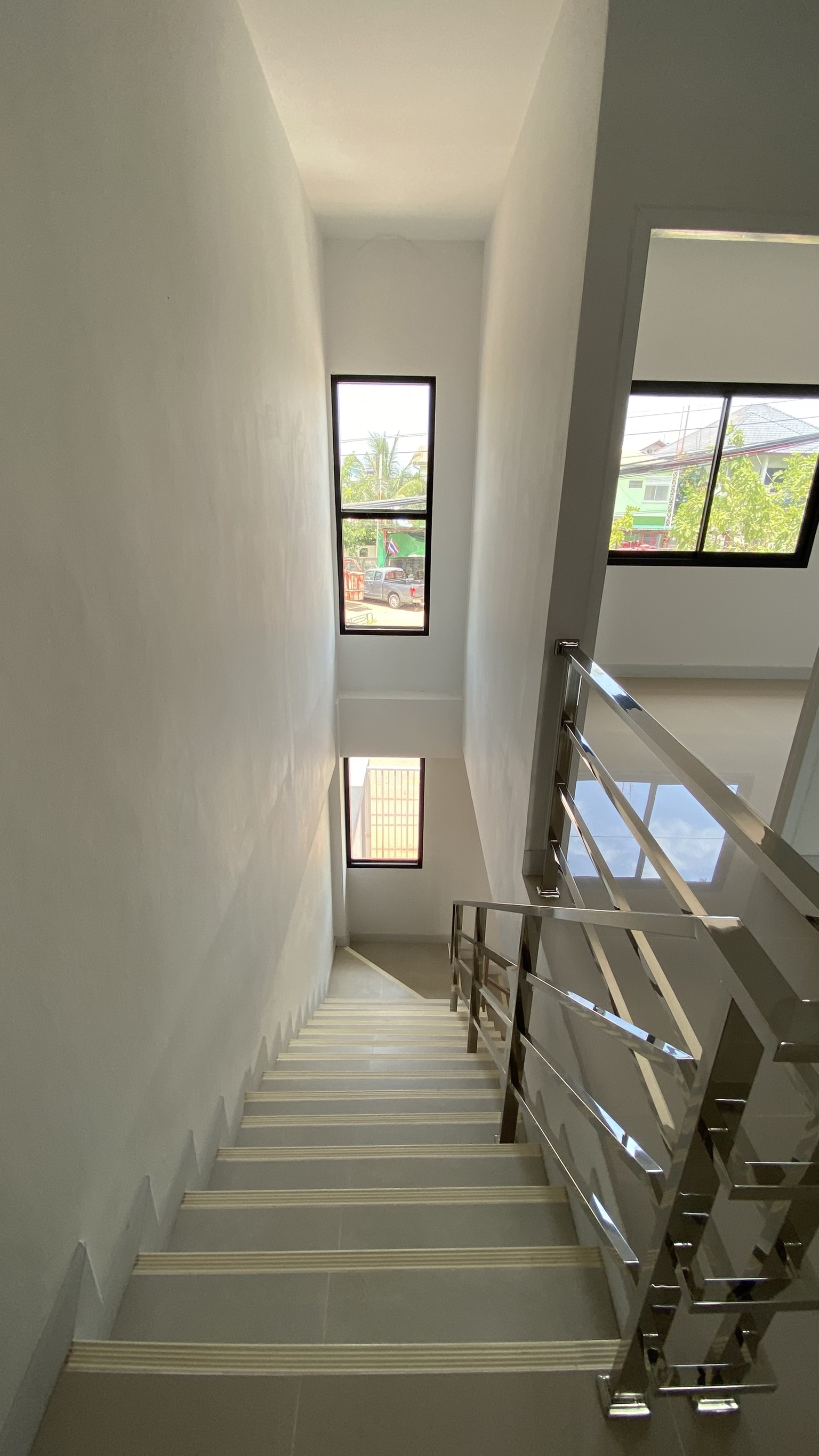 ขายตึกแถวใหม่ ใกล้สถานีรถไฟบ้านเกาะ – ทำเลดีมาก เหมาะเปิดธุรกิจ จังหวัดนครราชสีมา