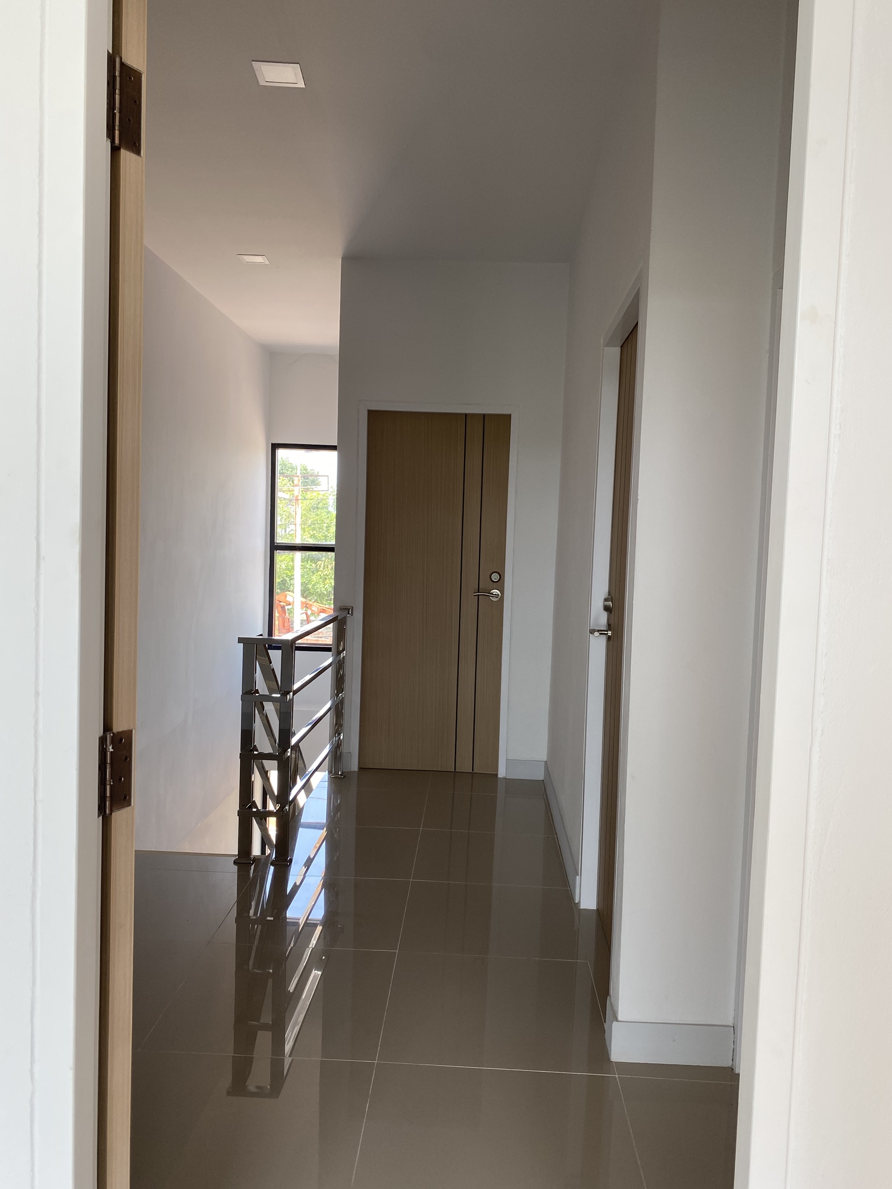 ขายตึกแถวใหม่ ใกล้สถานีรถไฟบ้านเกาะ – ทำเลดีมาก เหมาะเปิดธุรกิจ จังหวัดนครราชสีมา