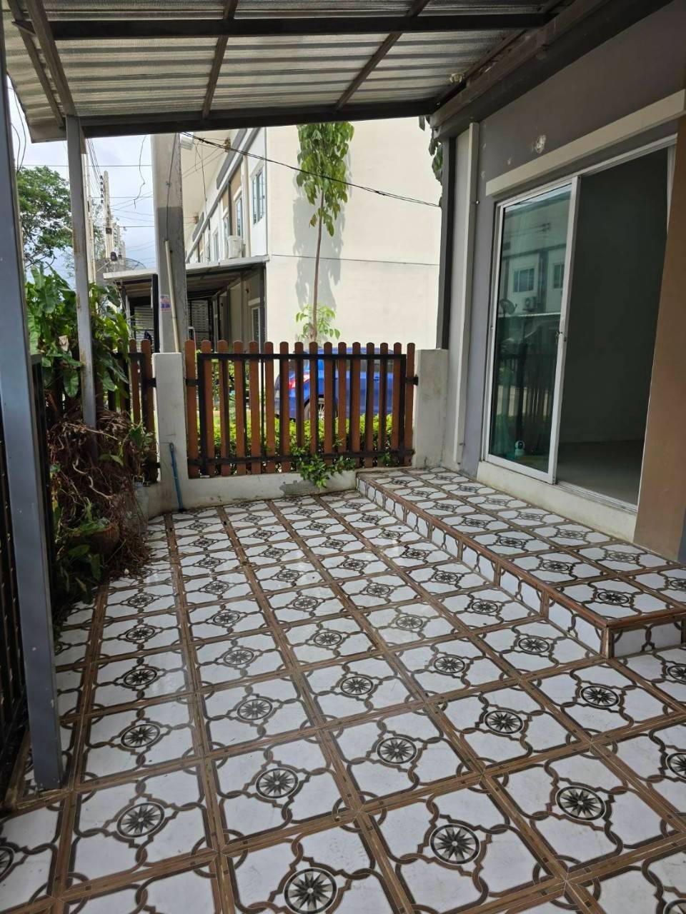 ขายทาวน์เฮ้าส์ หลังมุม ทำเลทอง โครงการ ไลโอ บลิสซ์ ระยอง–อมตะซิตี้