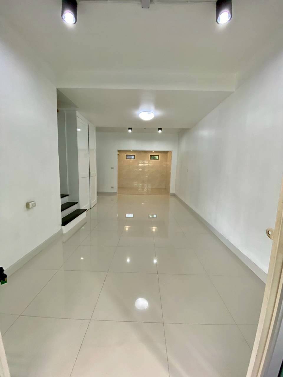 The Connect สุขสวัสดิ์ 26 บ้านสวยรีโนเวทใหม่ Built-in ทั้งหลัง  ซื้อแล้วเข้าอยู่ได้ทันที ไม่ต้องแต่งเพิ่ม