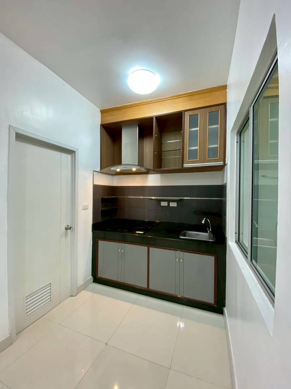 The Connect สุขสวัสดิ์ 26 บ้านสวยรีโนเวทใหม่ Built-in ทั้งหลัง  ซื้อแล้วเข้าอยู่ได้ทันที ไม่ต้องแต่งเพิ่ม