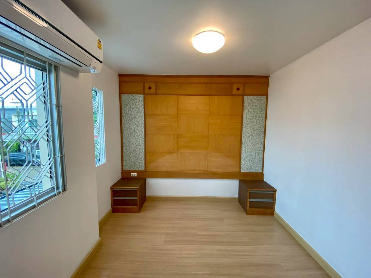 The Connect สุขสวัสดิ์ 26 บ้านสวยรีโนเวทใหม่ Built-in ทั้งหลัง  ซื้อแล้วเข้าอยู่ได้ทันที ไม่ต้องแต่งเพิ่ม