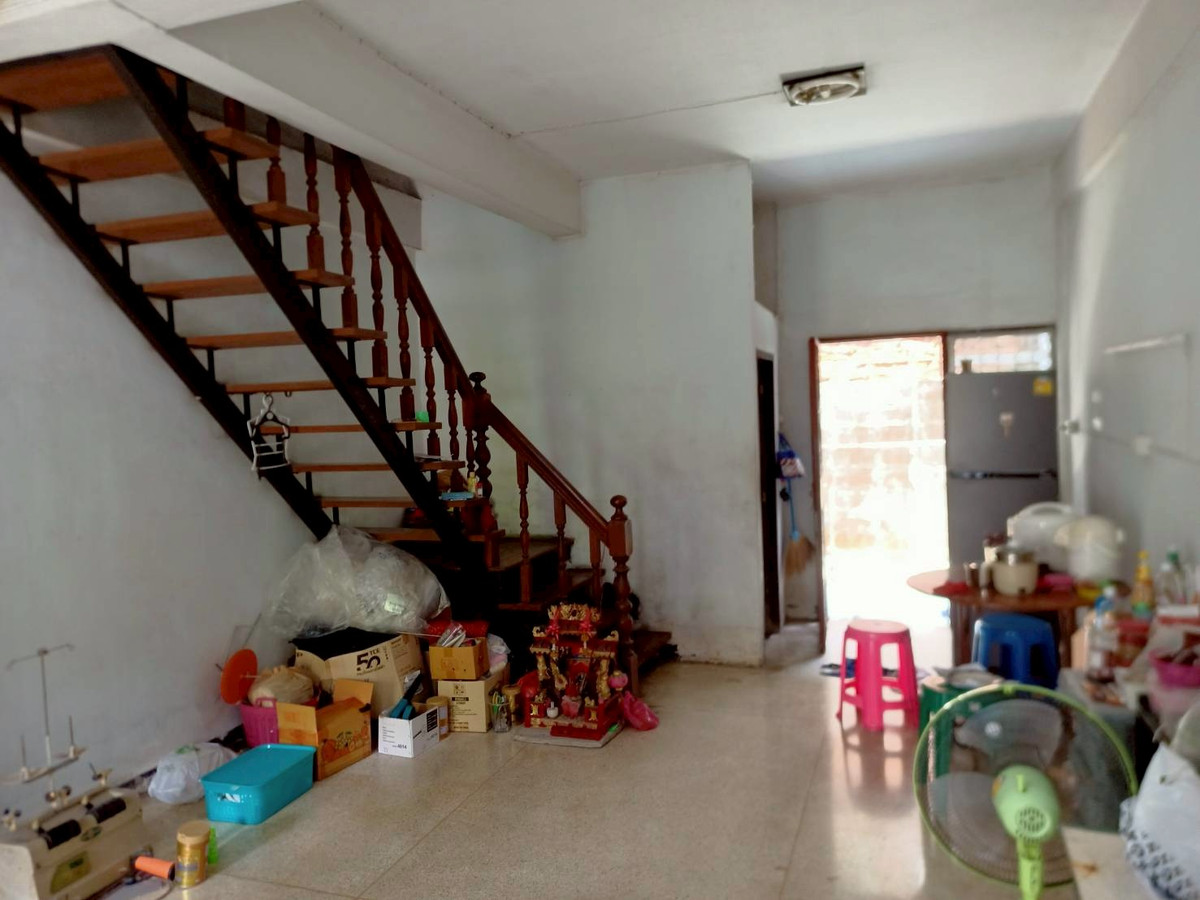 ขายทาวน์เฮ้าส์ 2 ชั้น หมู่บ้านเพชรเกษม 1 ใกล้ตลาด 7-11 โรงพยาบาล  เขตหนองแขม จังหวัดกรุงเทพมหานคร