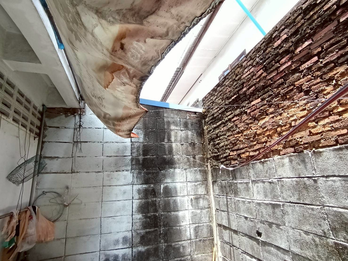 ขายทาวน์เฮ้าส์ 2 ชั้น หมู่บ้านเพชรเกษม 1 ใกล้ตลาด 7-11 โรงพยาบาล  เขตหนองแขม จังหวัดกรุงเทพมหานคร