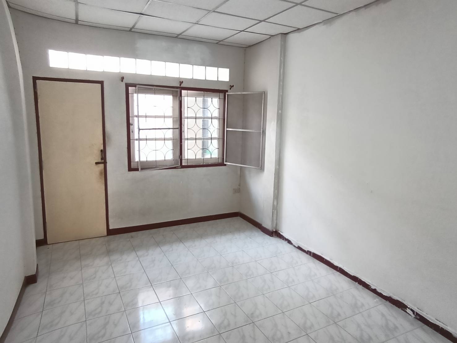 ขายทาวน์เฮ้าส์ 2ชั้น หมู่บ้านแก้ววิลล่า เขตภาษีเจริญ จังหวัดกรุงเทพมหานคร 