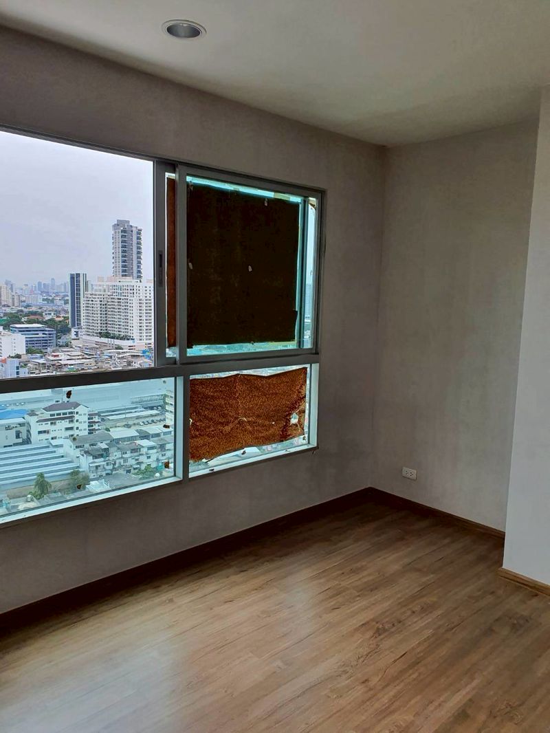 ขายคอนโด Fuse ถนนจันทน์- สาทร  โครงการ Fuse Chan-Sathorn ทำเลดี ตกแต่งพร้อมอยู่ #ราคาดีทำเลดีติดต่อผึ้งรติ0619419639 