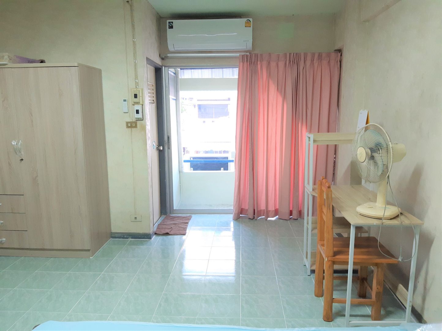 ขาย / ให้เช่า เอื้อประชาคอนโดทาวน์  เขตลาดพร้าว จังหวัดกรุงเทพมหานคร 