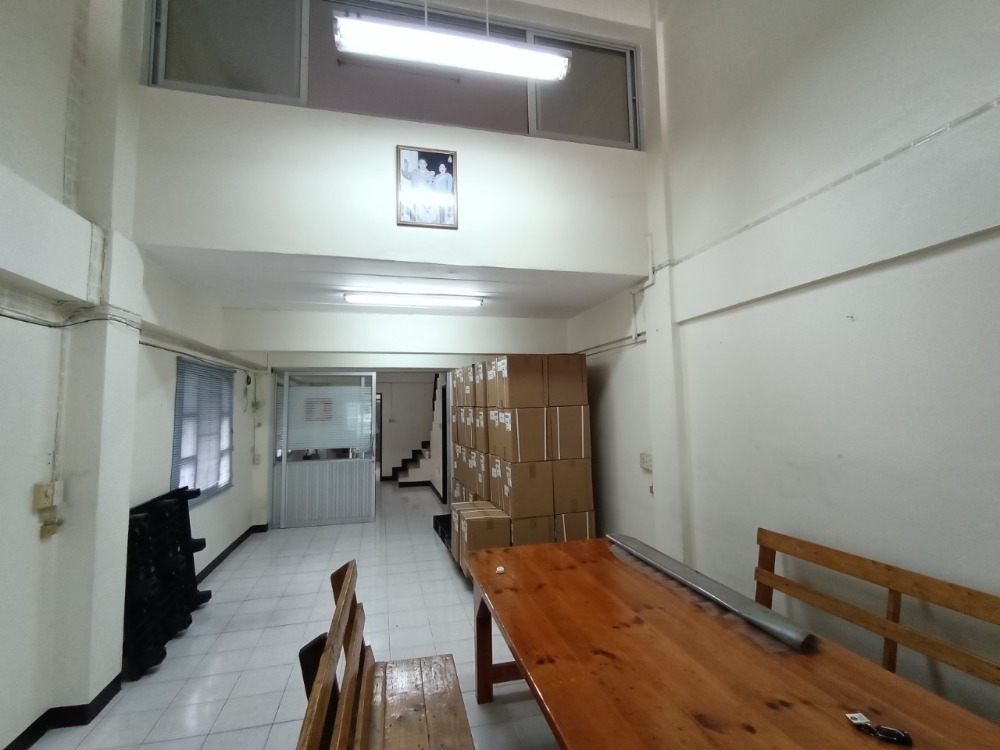 ขายอาคารพาณิชย์ 3ชั้นครึ่ง  ริมถนนเอกชัย 109 ถนนเมน ทำเลค้าขาย เขตบางบอน จังหวัดกรุงเทพมหานคร