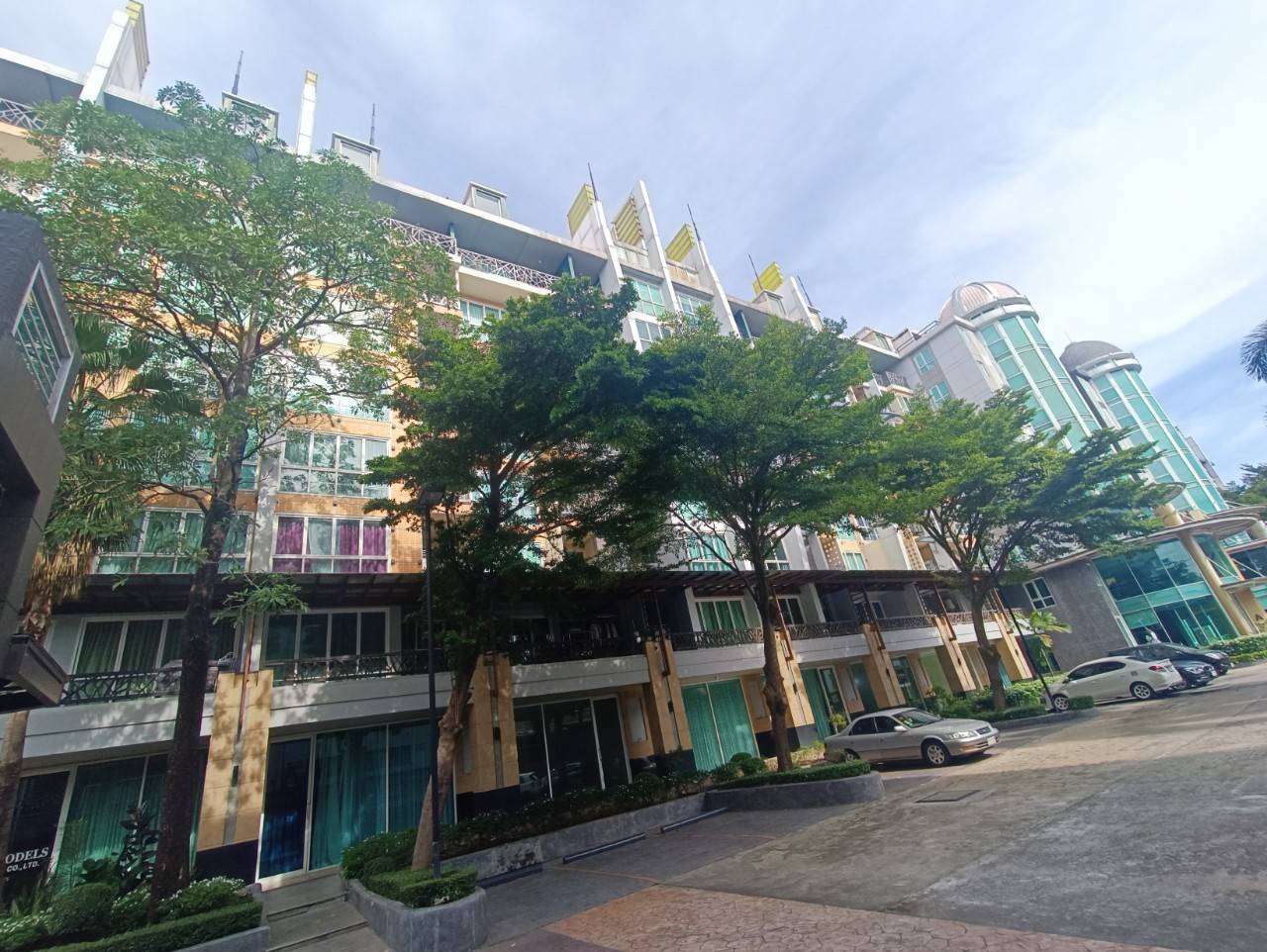 ขายคอนโด Le Champs Condo ย่านลาดพร้าว วังทองหลาง กุรงเทพมหานคร