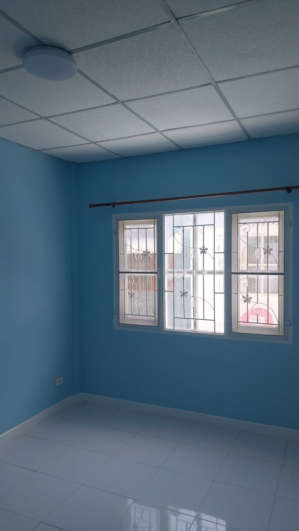 ขายทาวน์เฮาส์ 2 ชั้น ทำเลดี หมู่บ้านสิรารมย์ บ้านกล้วย–ไทรน้อย ใกล้เซ็นทรัลเวสต์เกต จังหวัดนนทบุรี