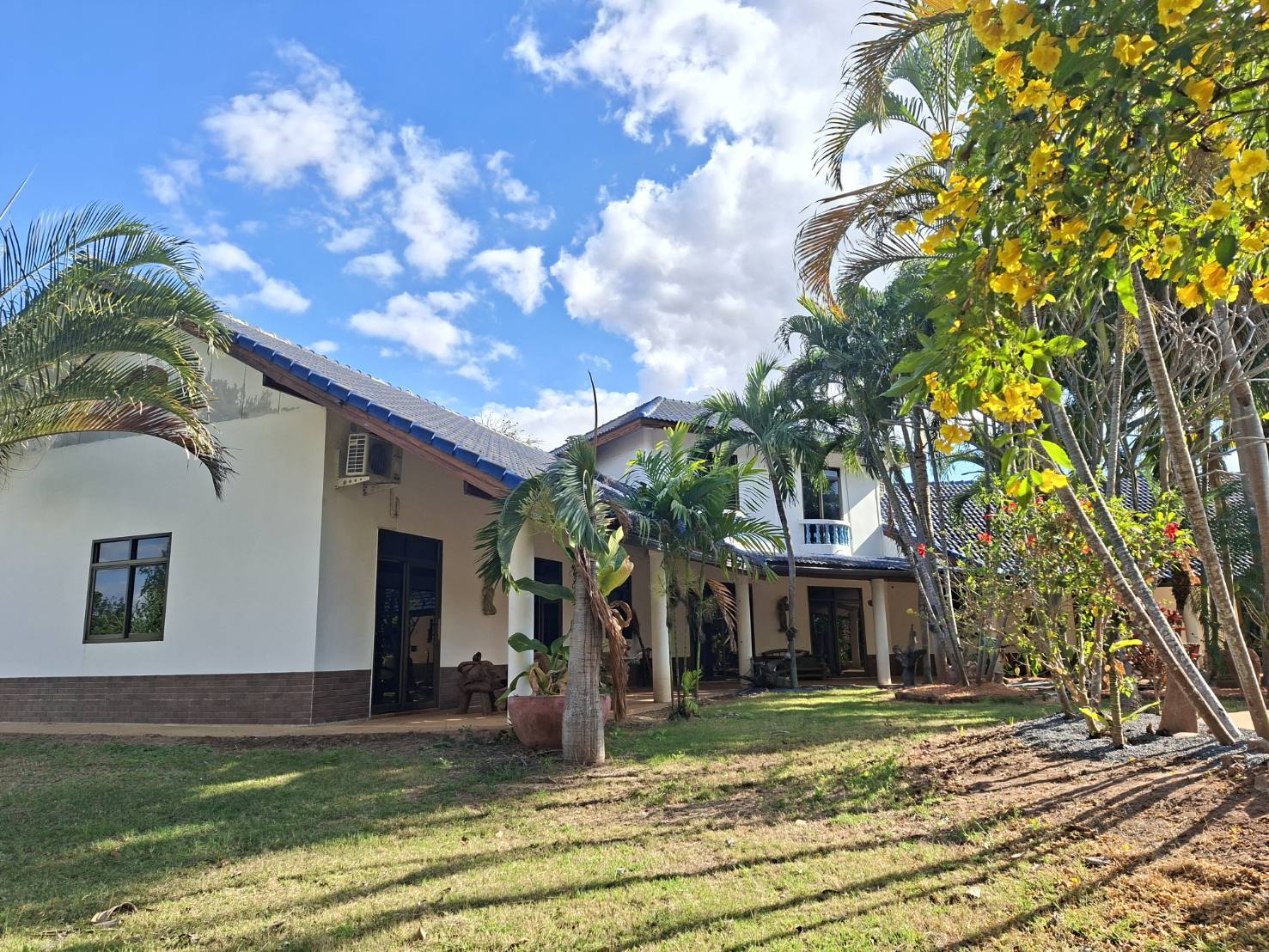 ขายที่ดินพร้อมบ้าน ราคาถูก อำเภอจัตุรัส จังหวัดชัยภูมิ