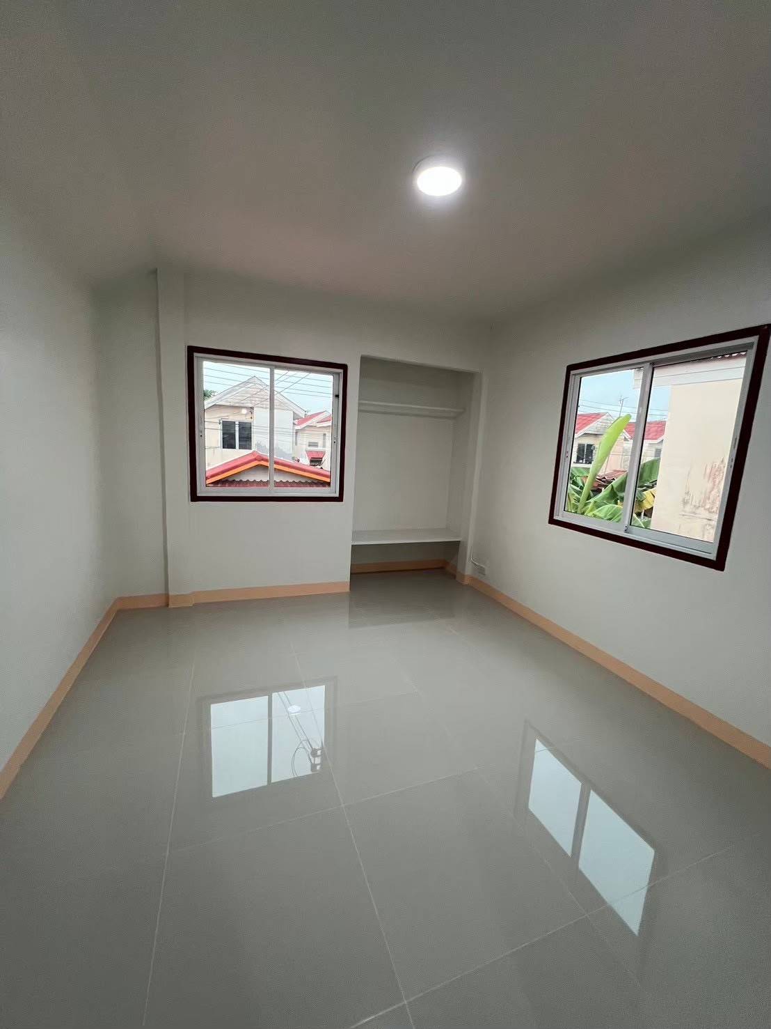 บ้านมินิมอล เสร็จแล้ว 100%  หาเจ้าของใหม่ให้น้อง ล้านต้นๆ