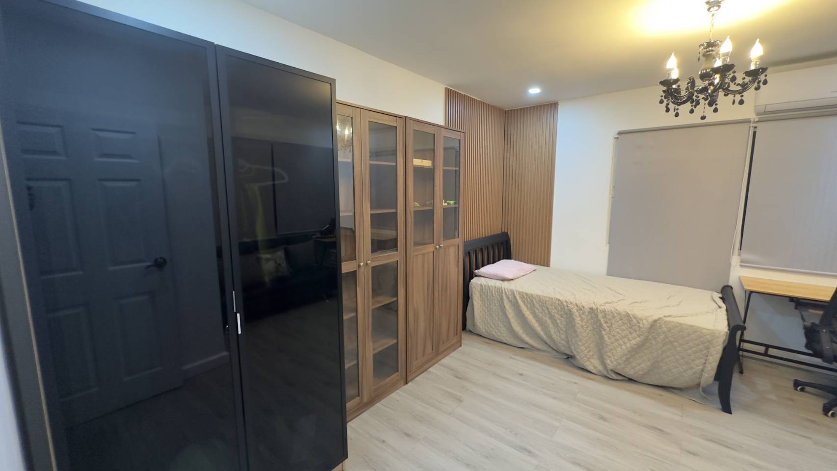 ขายบ้านเเฝด 2 ชั้น หมู่บ้านบ้านสวนบางพระ – ศรีราชา เจ้าของขายเอง ไม่รับนายหน้า