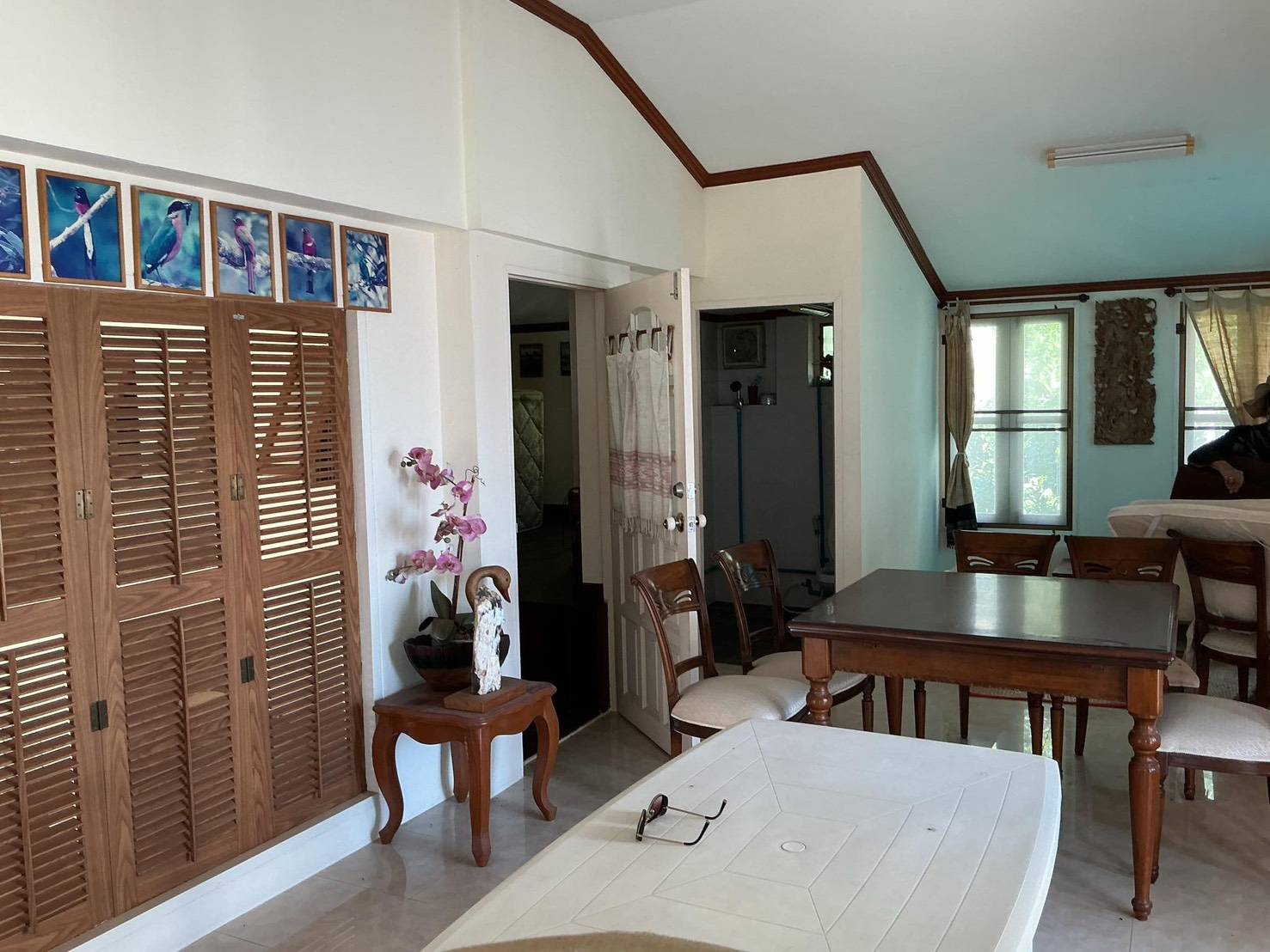 ขายบ้านพัก 2 ชั้น ติดทะเลหาดชมจันทร์ แหลมผักเบี้ย จังหวัดเพชรบุรี