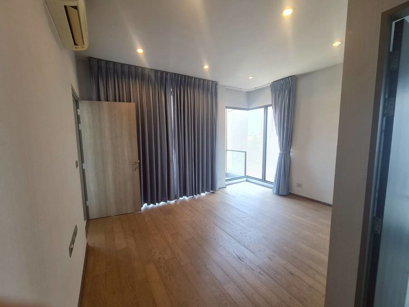 ขายบ้าน Vana Residence กรุงเทพฯกรีฑา ราคาดีที่สุดติดต่อผึ้งรติ 061-94-19639