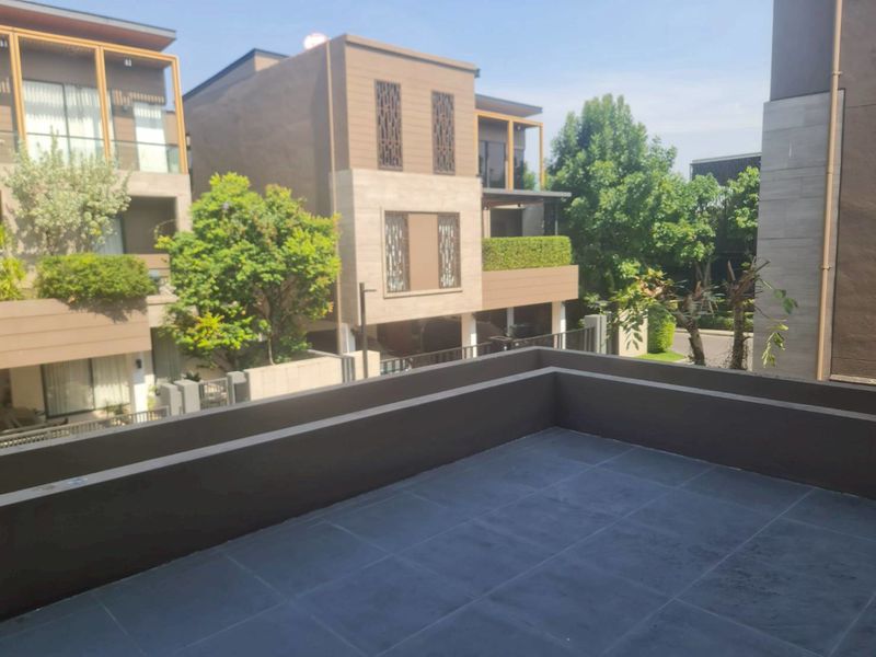 ขายบ้าน Vana Residence กรุงเทพฯกรีฑา ราคาดีที่สุดติดต่อผึ้งรติ 061-94-19639