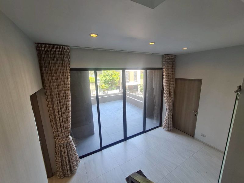 ขายบ้าน Vana Residence กรุงเทพฯกรีฑา ราคาดีที่สุดติดต่อผึ้งรติ 061-94-19639