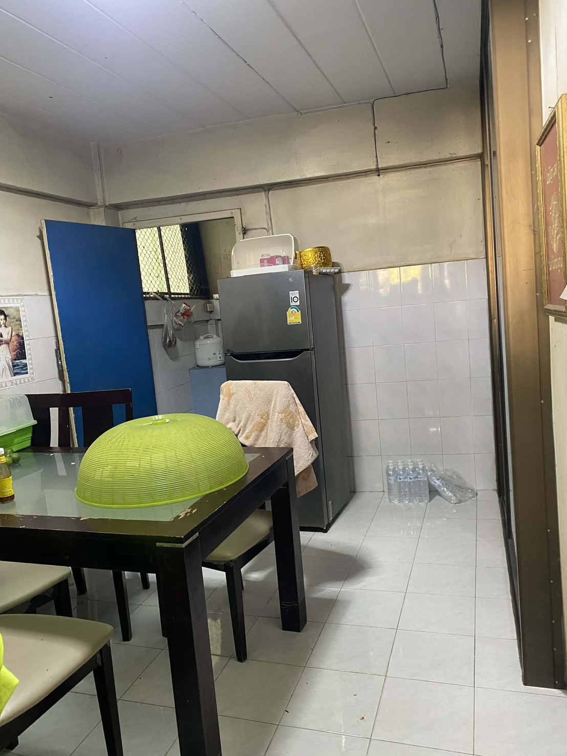 ขายถูกอาคารพาณิชย์ 2 ชั้นครึ่ง 2 คูหา ทำเลทอง ใจกลางโกสุมพิสัย จังหวัดมหาสารคาม  