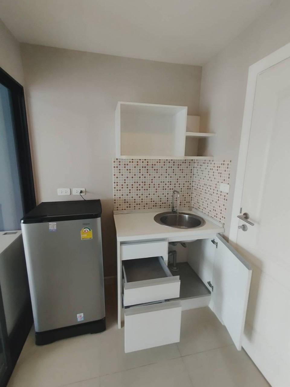 ขายคอนโด โครงการคาซ่า ฟรานซ์ เอแบค บางนา ใกล้เมกา บางนา พร้อมผู้เช่า จังหวัดสมุทรปราการ