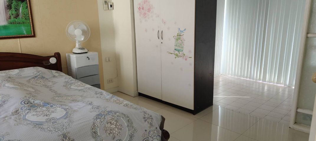 ให้เช่าบ้านเดี่ยว 2 ชั้น หมู่บ้านวรารักษ์ ทำเลดีใกล้ห้างแฟชั่นไอส์แลนด์ จังหวัดกรุงเทพมหานคร