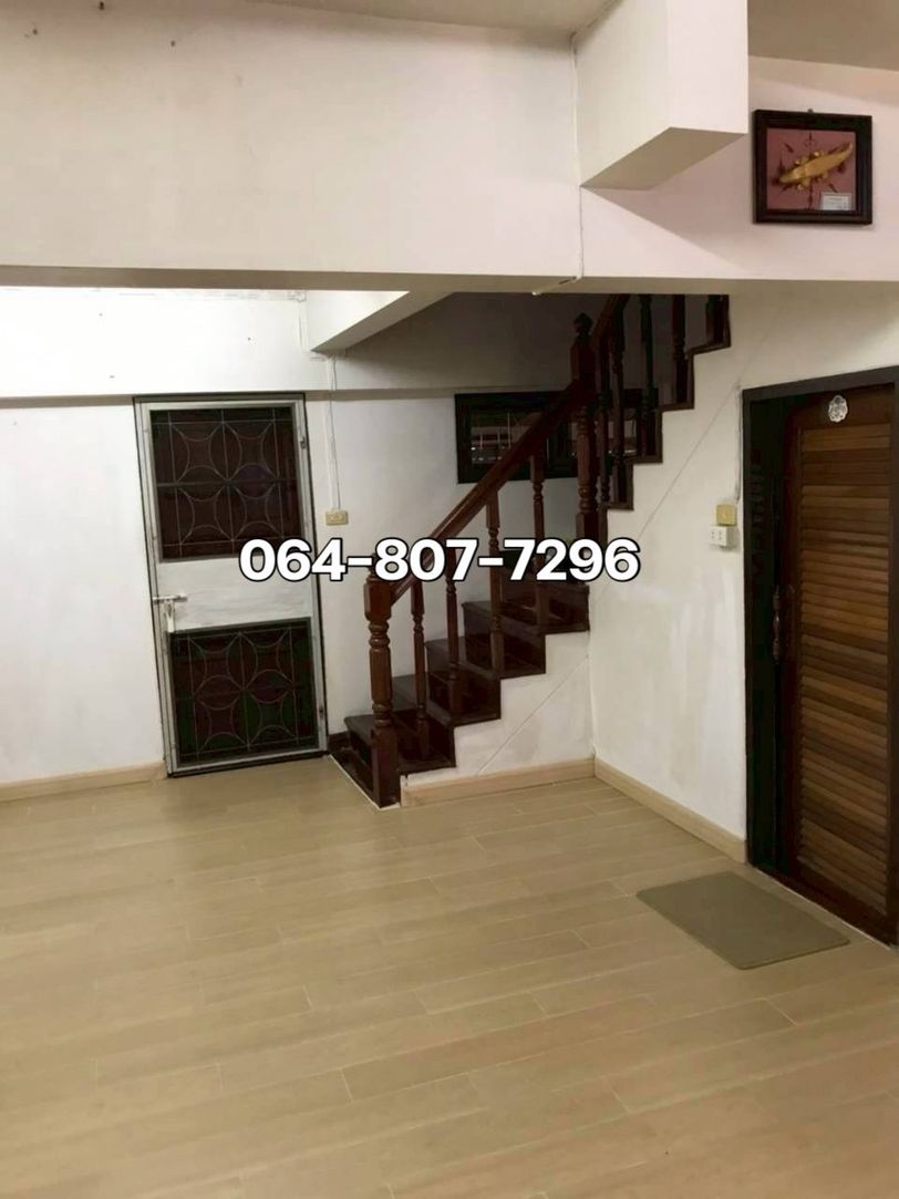 ขายบ้านเดี่ยว 3 ชั้น พร้อมดาดฟ้า ทำเลศักยภาพ จรัญสนิทวงศ์–สิรินธร ใกล้รถไฟฟ้าและทางด่วน