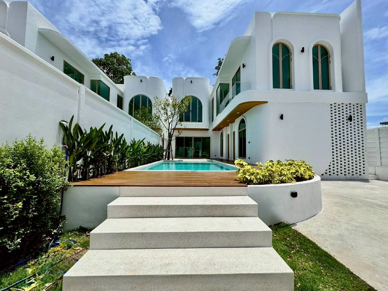 ขายพูลวิลล่าทะเลพัทยา  ขายพร้อมผู้เช่า3ปี  Yield 9%  ราคาดีทำเลดี ติดต่อผึ้งรติ 0619419639 