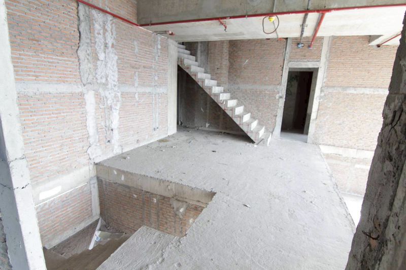 ขายเพ้นท์เฮ้าส์ 3 ชั้น โครงการ The watermark ทำเลดี ริมน้ำเจ้าพระยา  ราคาดีทำเลดีติดต่อ ผึ้งรติ0619419639 