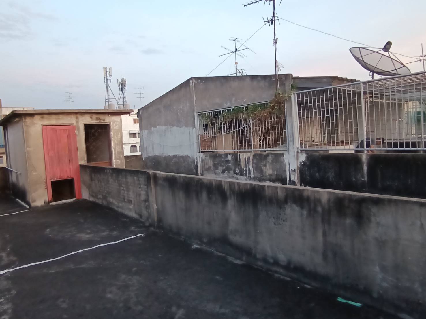 ขายอาคารพาณิชย์ 3.5 ชั้น พุทธมณฑลสาย2 ซอยเพชรเกษม92/1 ใกล้เดอะมอลล์บางแค