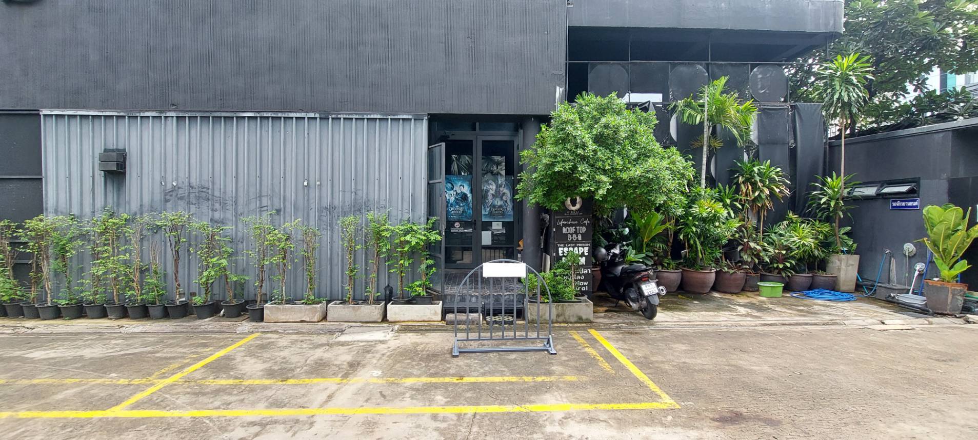 ให้เช่าตึก 1 ชั้น ทำเลกลางใจเมือง ใกล้  bts อารีย์