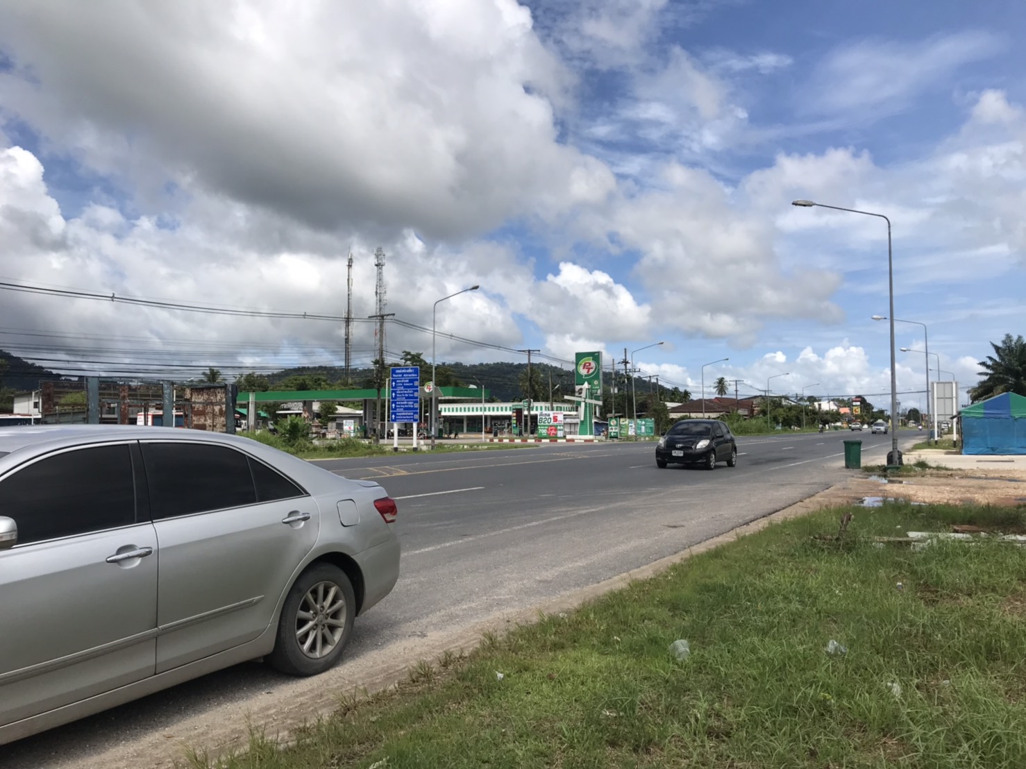 ขายที่ดินทำเลศักยภาพ ใจกลางเมืองตะกั่วป่า ติดถนนเพชรเกษม (4 เลน)