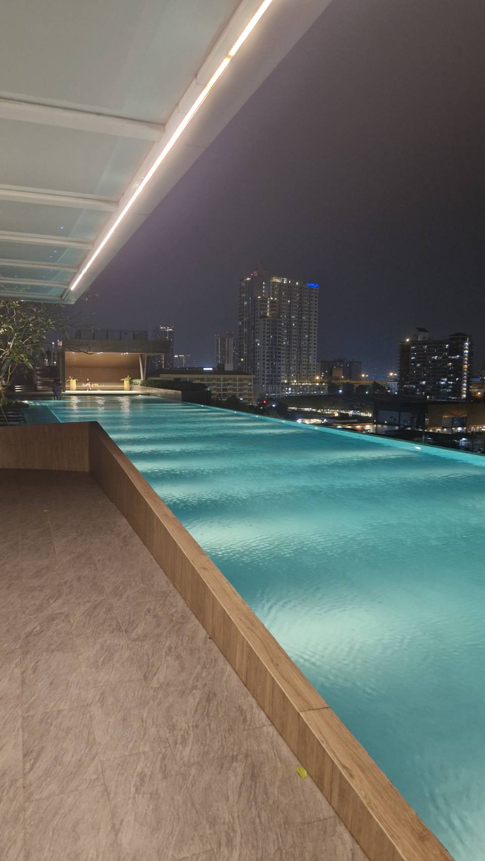 ขายคอนโด The Politan Aqua วิวโค้งแม่น้ำเจ้าพระยา ใกล้ MRT สะพานพระนั่งเกล้า