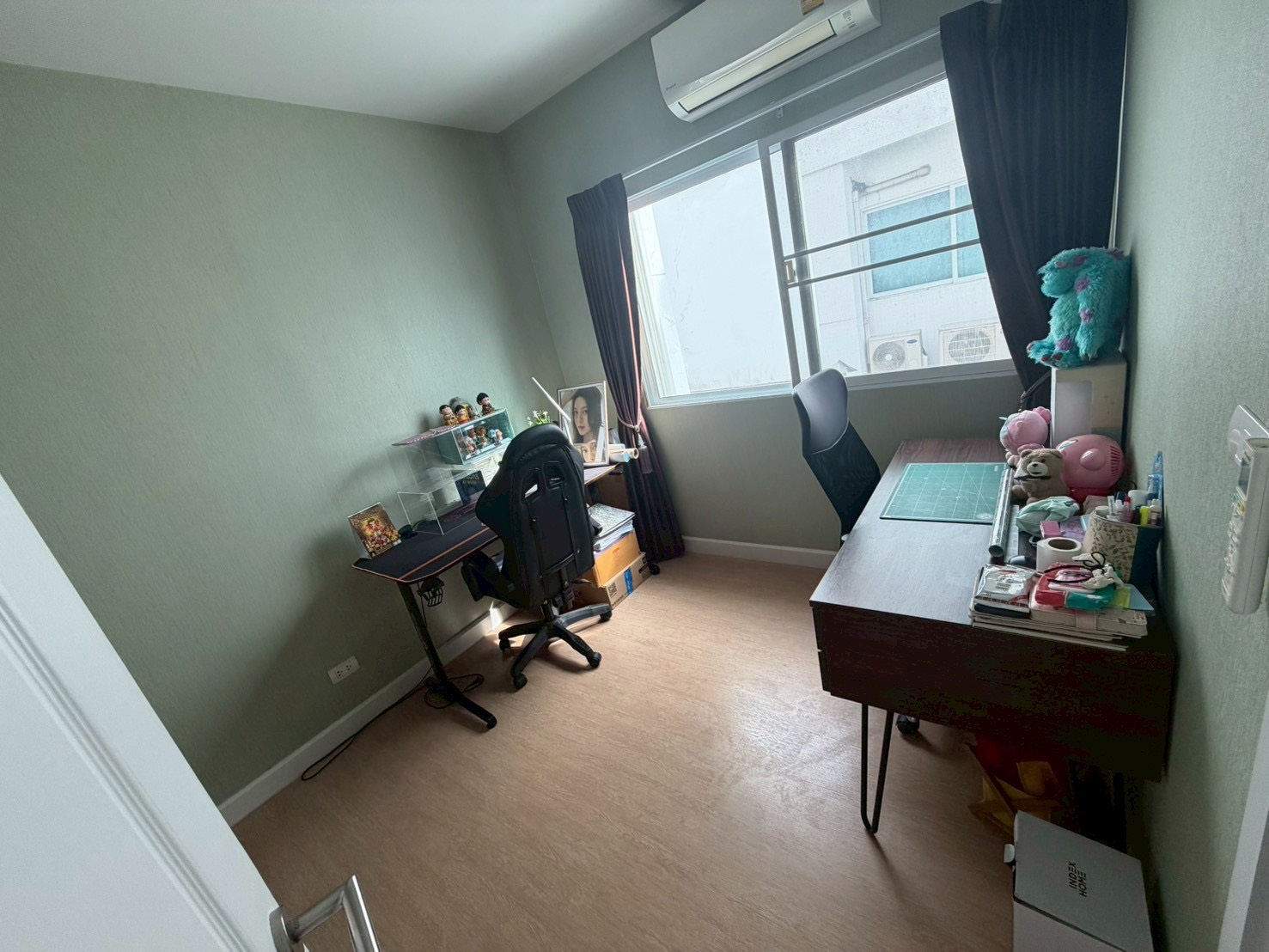 ขายทาวน์โฮม 3 ชั้น โครงการ Flora Tiwanon ทำเลดี ติดถนนใหญ่ ใกล้ MRT จังหวัดนนทบุรี