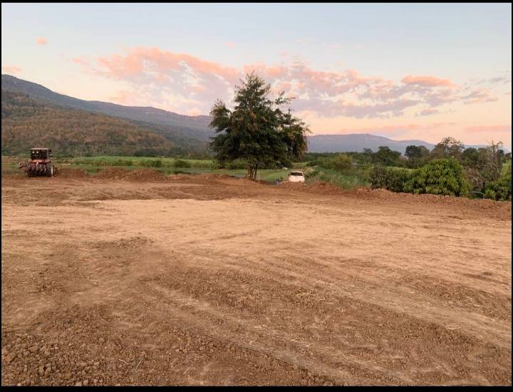 ขายที่ดินเปล่า วิวภูเขาและ ติดอ่างเก็บน้ำธรรมชาติ  ติดถนน 2 ด้าน ทำเลดี อำเภอหนองบัวแดง จังหวัดชัยภูมิ