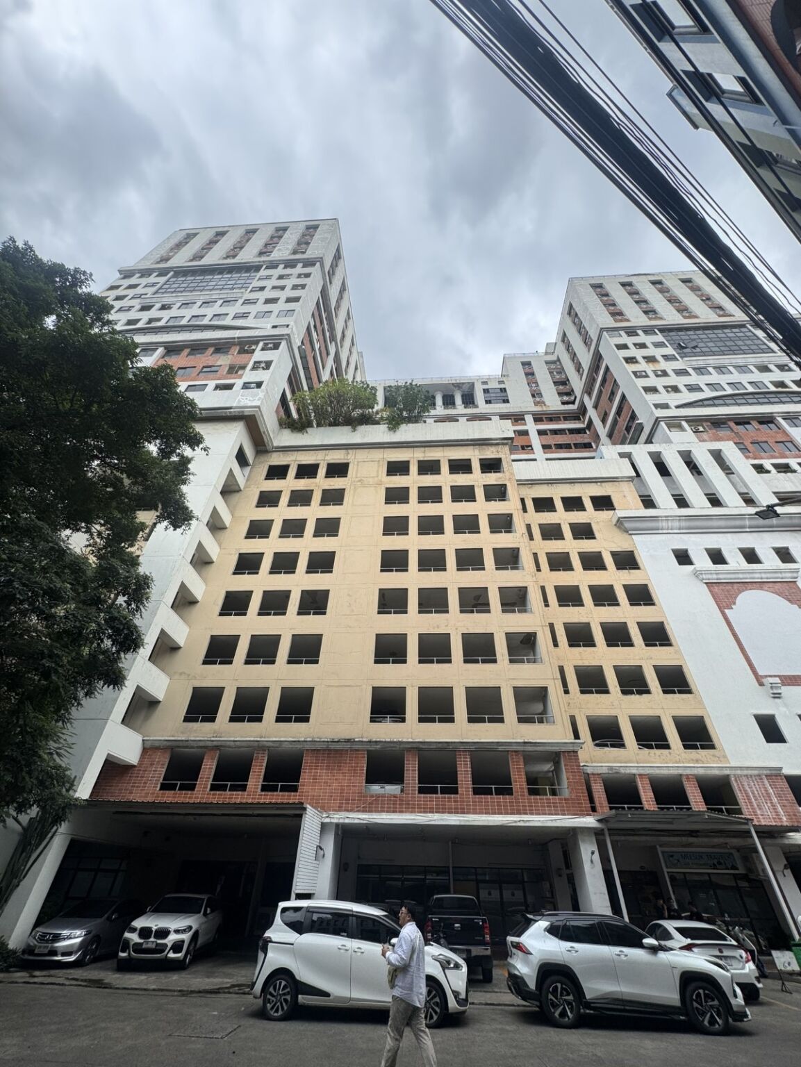 ขายคอนโด เดอะวินนิ่ง ทาวเวอร์ ปรีดีพนมยงค์ กรุงเทพ