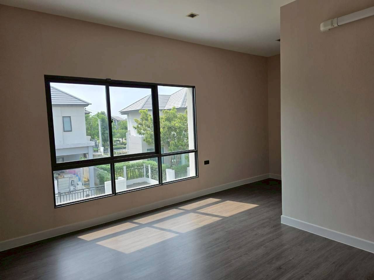 ขายบ้านเดี่ยว 2 ชั้น หมู่บ้านบางกอกบูเลอวาร์ด พระราม5 จังหวัดนนทบุรี 