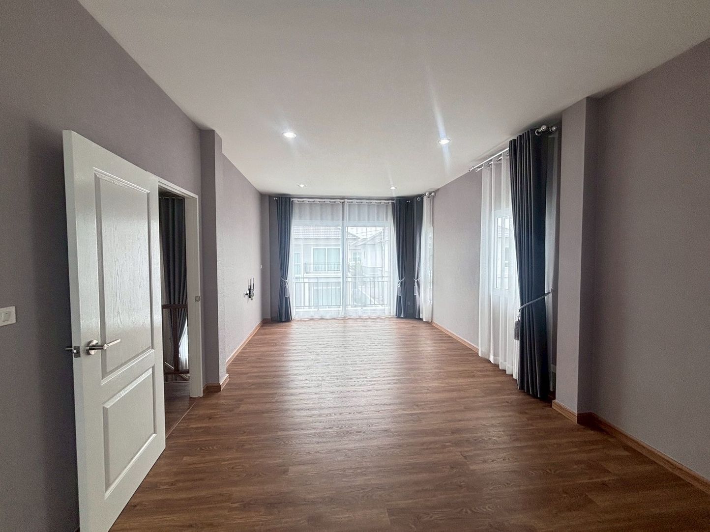 ด่วน! บ้านเดี่ยว 4 ห้องนอน ให้เช่า หนองจอก พร้อมอยู่ ราคาคุ้มมาก