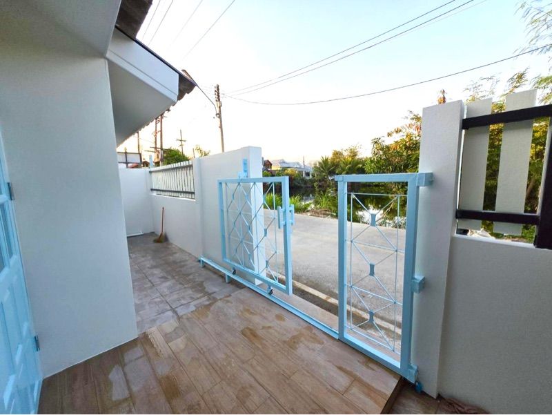 ขายบ้านแฝด ชั้นเดียว หมู่บ้านดาราวดี (หน้าหมู่บ้านพฤกษาวิลล์ สนามบิน) หลังขนส่งเชียงใหม่