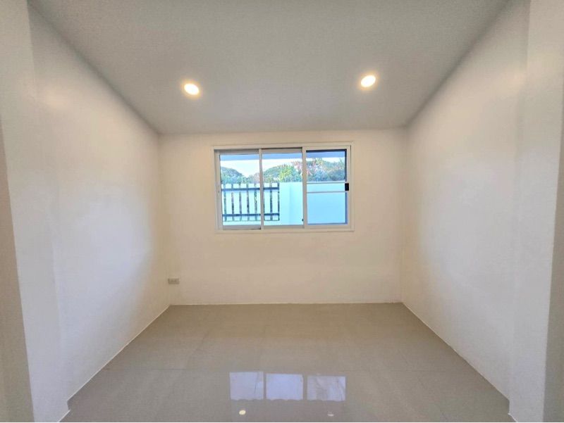 ขายบ้านแฝด ชั้นเดียว หมู่บ้านดาราวดี (หน้าหมู่บ้านพฤกษาวิลล์ สนามบิน) หลังขนส่งเชียงใหม่