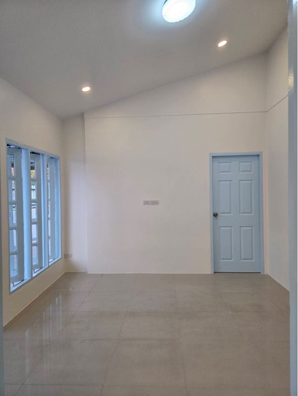 ขายบ้านแฝด ชั้นเดียว หมู่บ้านดาราวดี (หน้าหมู่บ้านพฤกษาวิลล์ สนามบิน) หลังขนส่งเชียงใหม่