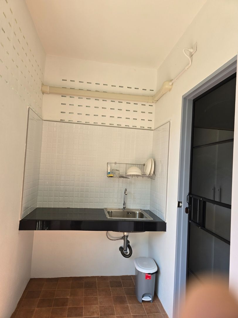 ขายเกสต์เฮาส์พร้อมร้านกาแฟ บรรยากาศบ้านสวน ทำเลดี ติดถนนใหญ่ อ.เสริมงาม จ.ลำปาง 