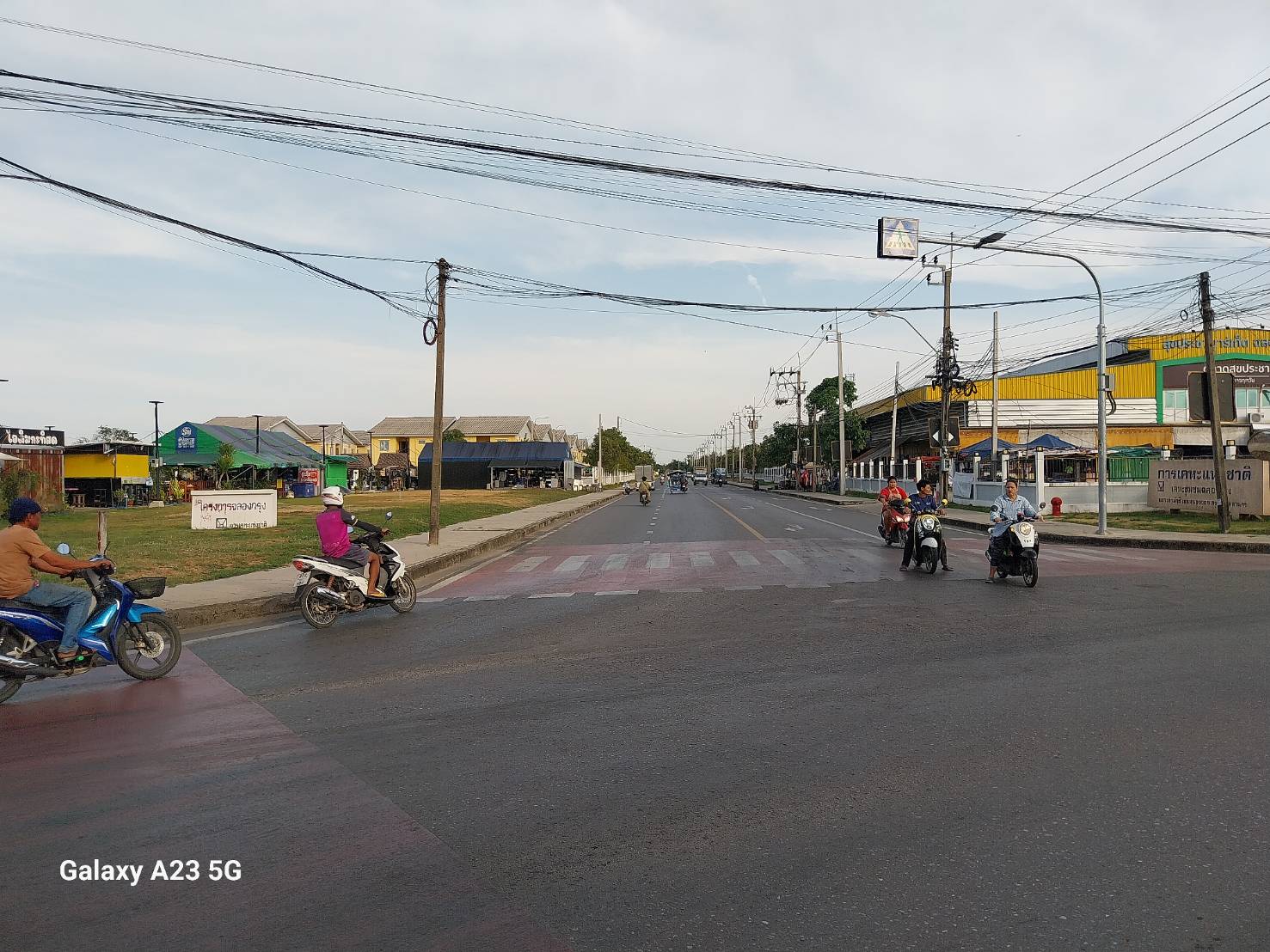 ขายที่ดินเปล่า ติดถนน ทำเลดี ใกล้เซเว่นเเละตลาด เขตหนองจอก จังหวัดกรุงเทพมหานคร