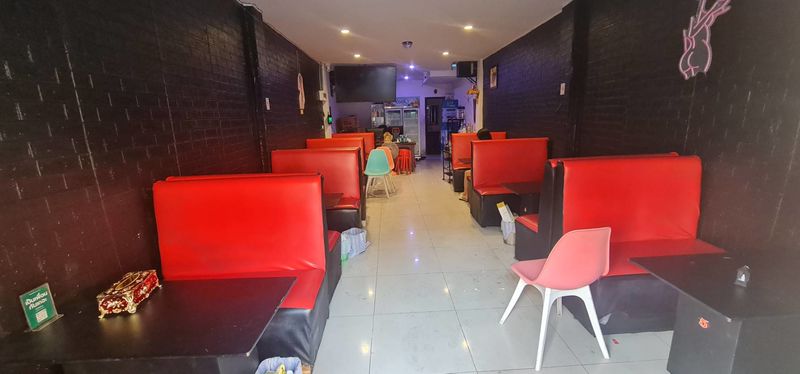 ขายตึกแถว 1คูหา อยู่ข้างปั๊มปตทปากซอยอินทมระ 44  ราคาดีทำเลดี๊ดี  ติดต่อผึ้งรติ line/tel 0619419639